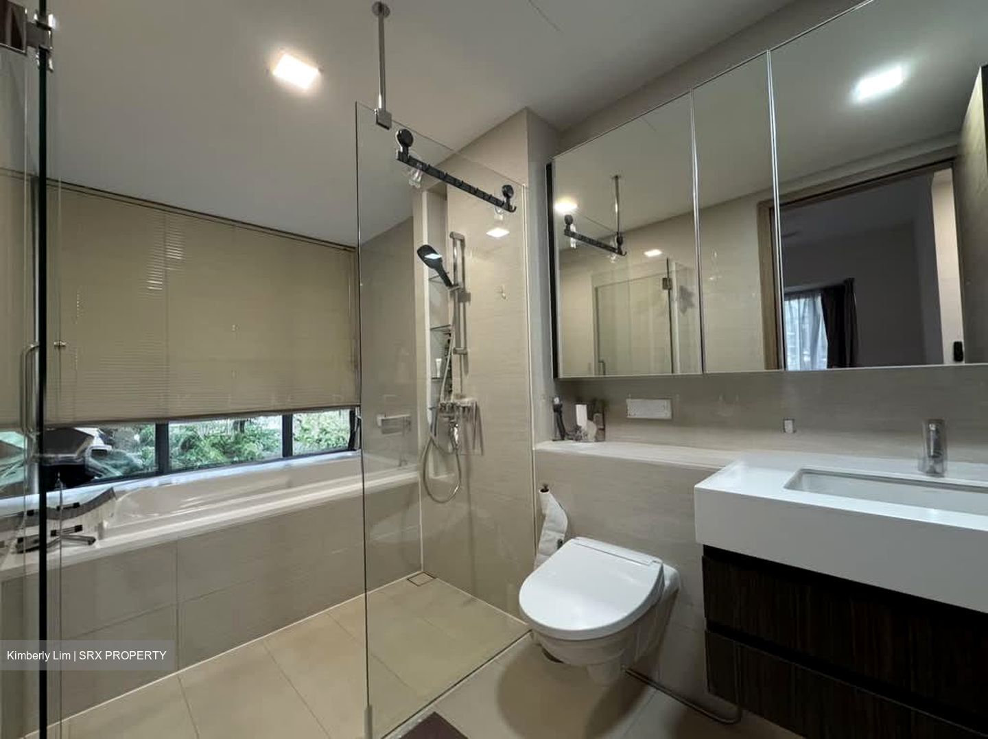 The Palette (D18), Condominium #577445231